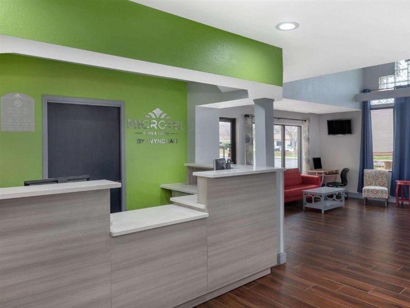 קורנליוס Microtel Inn By Wyndham Lake Norman מראה חיצוני תמונה