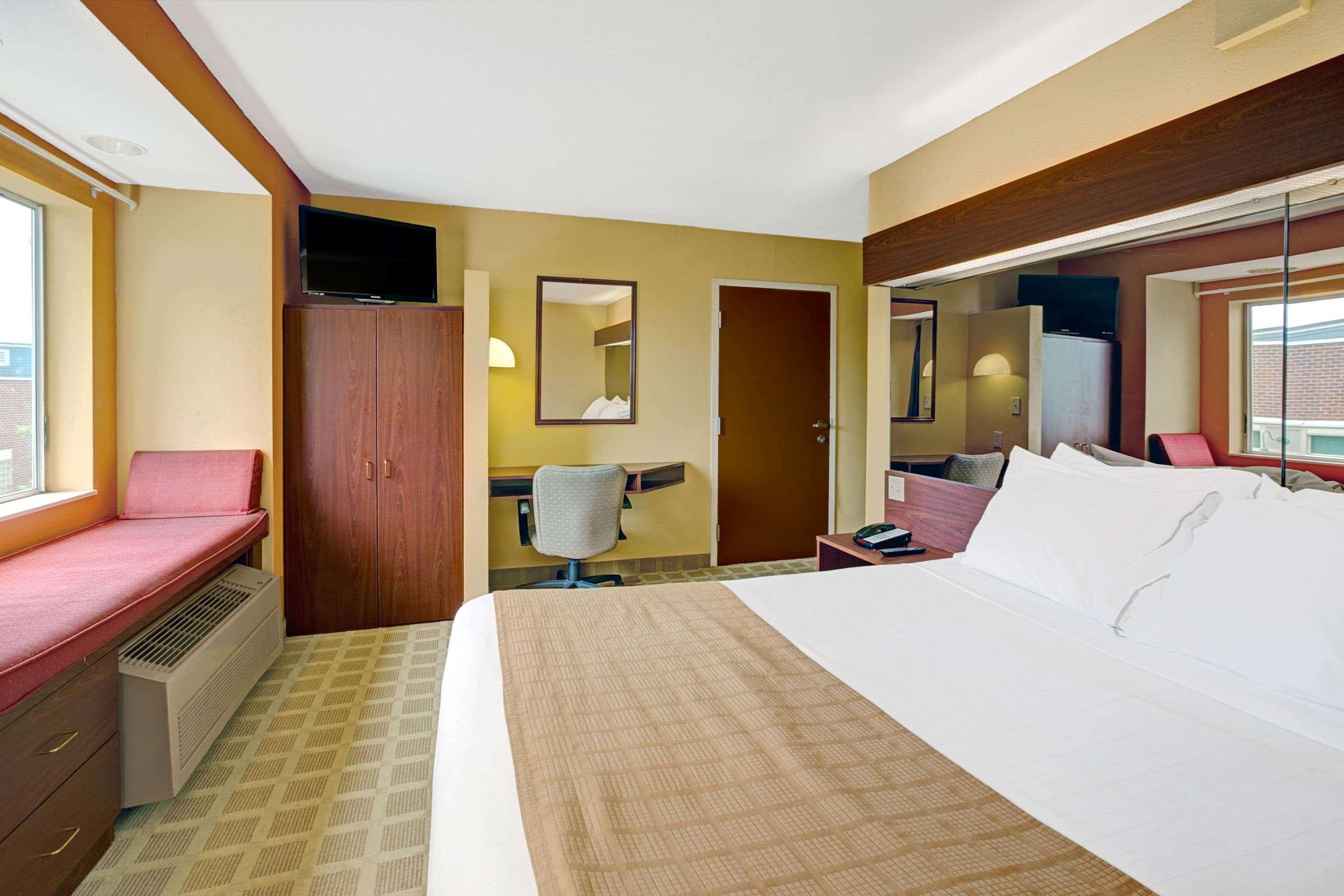 קורנליוס Microtel Inn By Wyndham Lake Norman מראה חיצוני תמונה