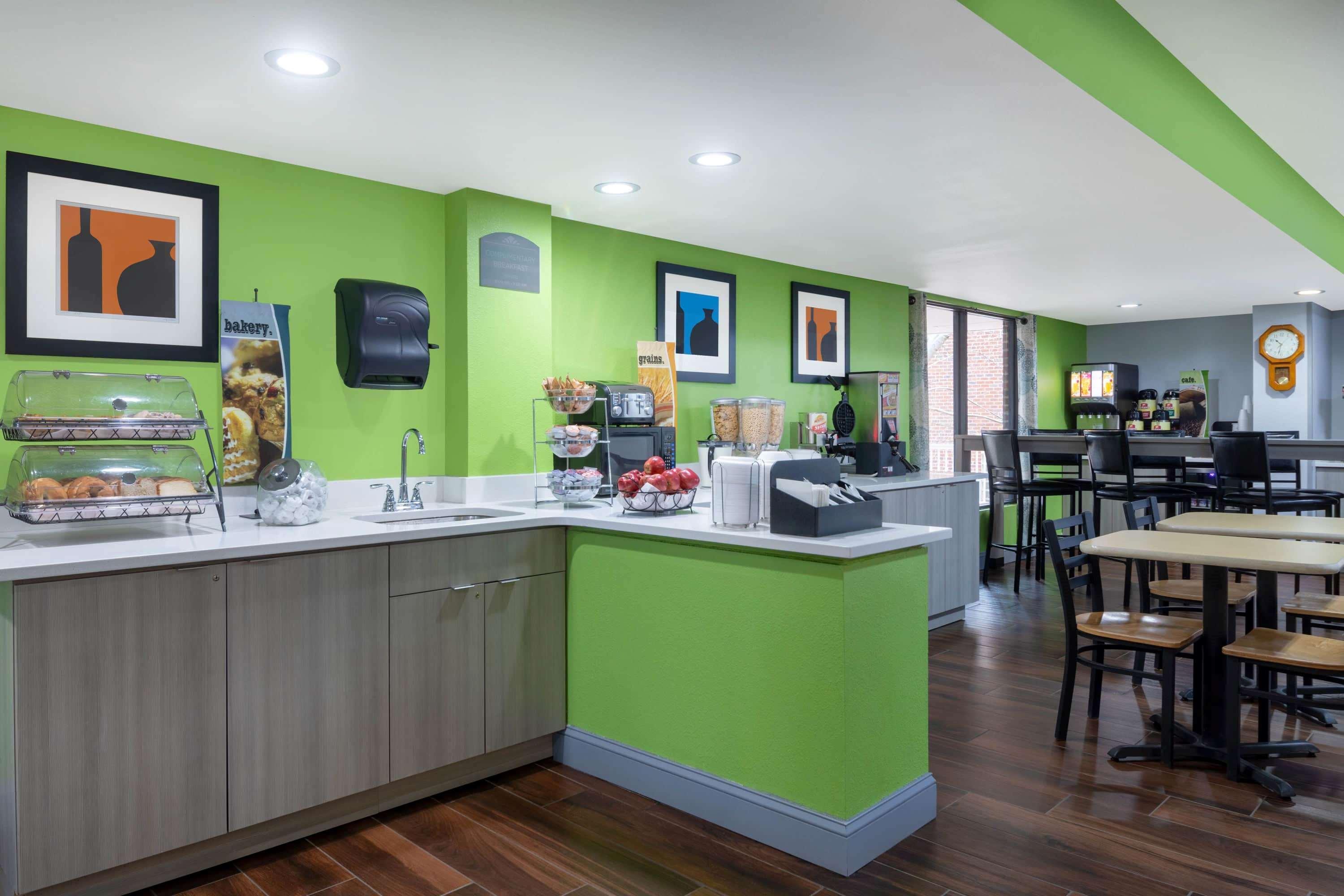קורנליוס Microtel Inn By Wyndham Lake Norman מראה חיצוני תמונה